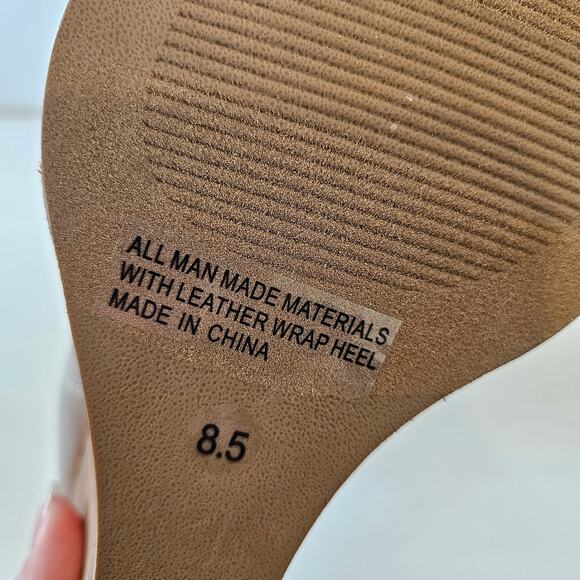 DV by Dolce Vita Gerdy Bootie Beige Ankle Wedge Heel Womens 8.5 Boho Chic Casual - Picture 7 of 9